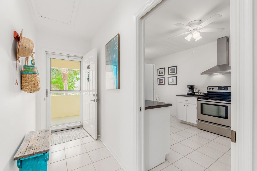 For Sale: $314,500 (2 beds, 2 baths, 1370 Square Feet)