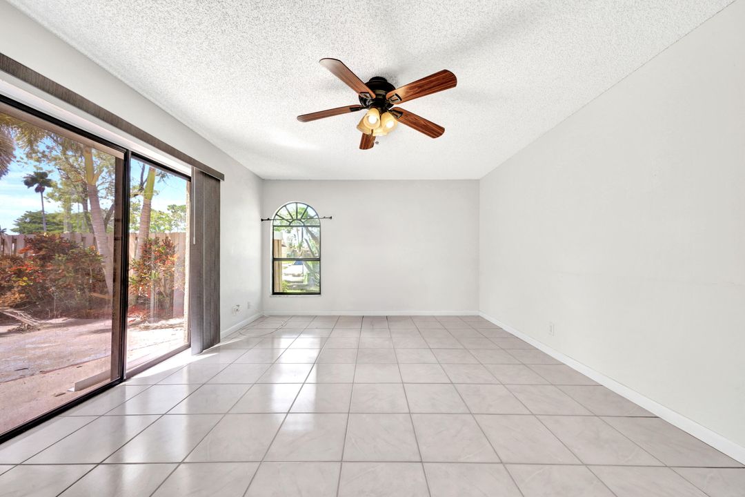Active With Contract: $325,000 (3 beds, 3 baths, 1326 Square Feet)