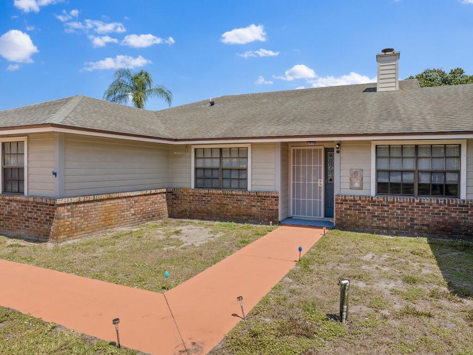 For Sale: $380,000 (3 beds, 2 baths, 1880 Square Feet)