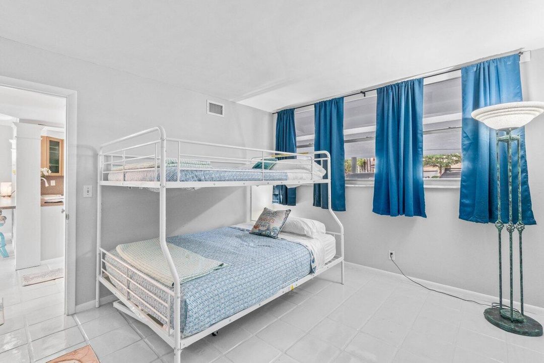 En Venta: $424,000 (2 camas, 2 baños, 1200 Pies cuadrados)