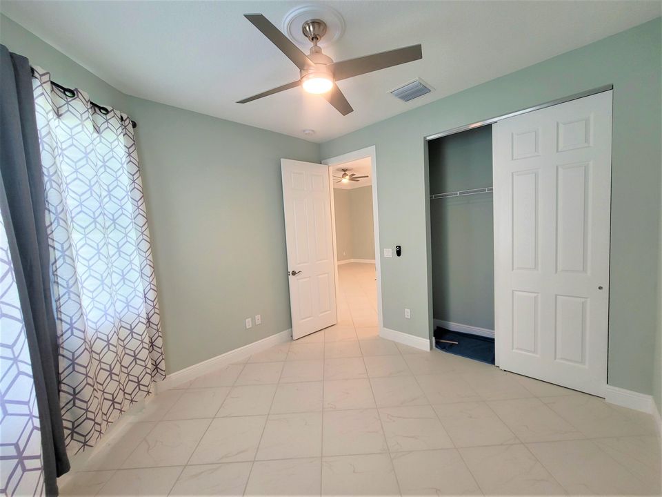 For Rent: $2,350 (2 beds, 2 baths, 1624 Square Feet)