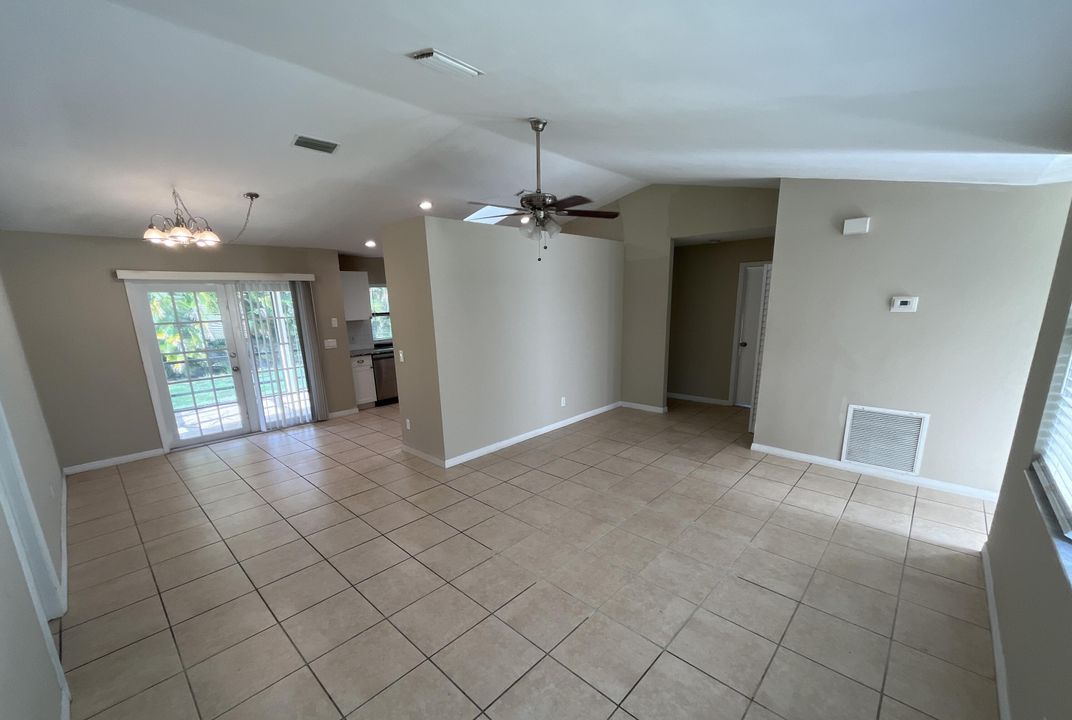 For Sale: $432,500 (3 beds, 2 baths, 1232 Square Feet)