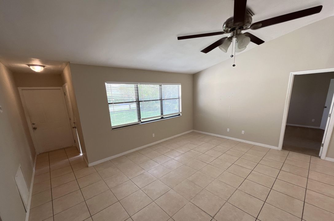 For Sale: $432,500 (3 beds, 2 baths, 1232 Square Feet)