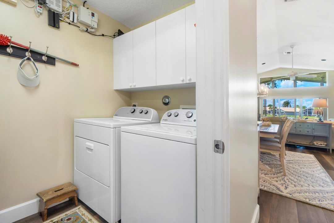 For Sale: $535,000 (3 beds, 2 baths, 1728 Square Feet)