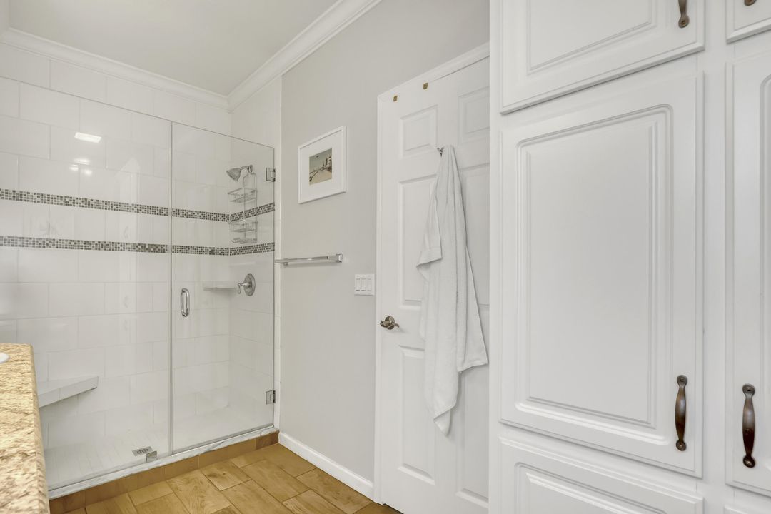 For Sale: $399,000 (2 beds, 2 baths, 1323 Square Feet)