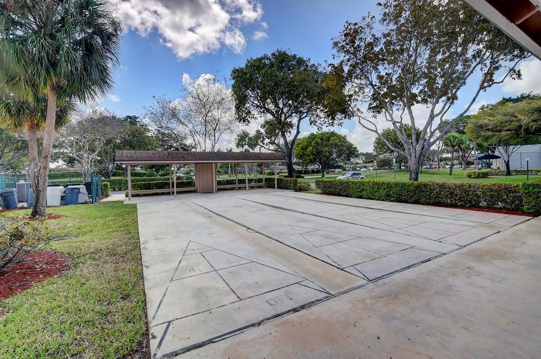For Sale: $384,900 (3 beds, 2 baths, 1508 Square Feet)