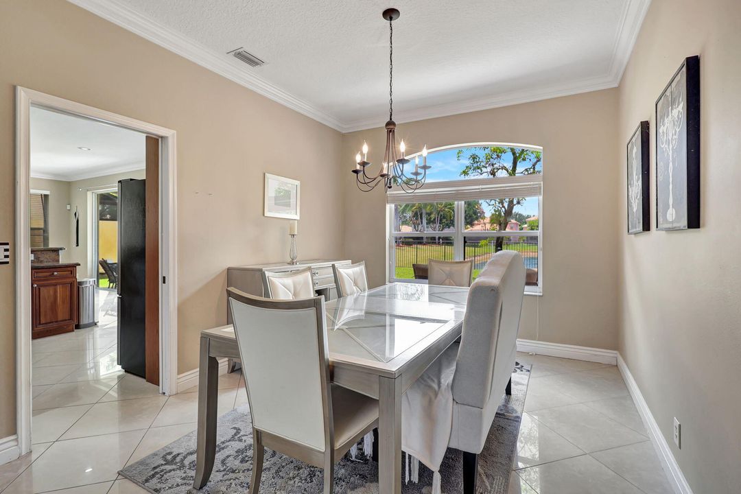 For Sale: $695,000 (4 beds, 2 baths, 2714 Square Feet)