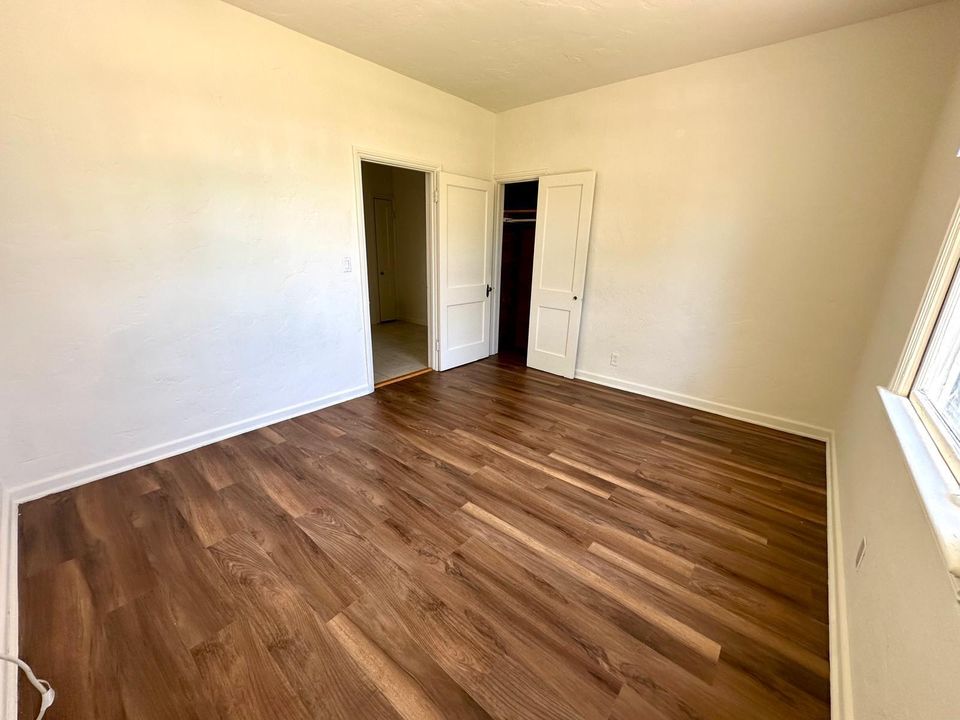 For Rent: $1,450 (1 beds, 1 baths, 750 Square Feet)