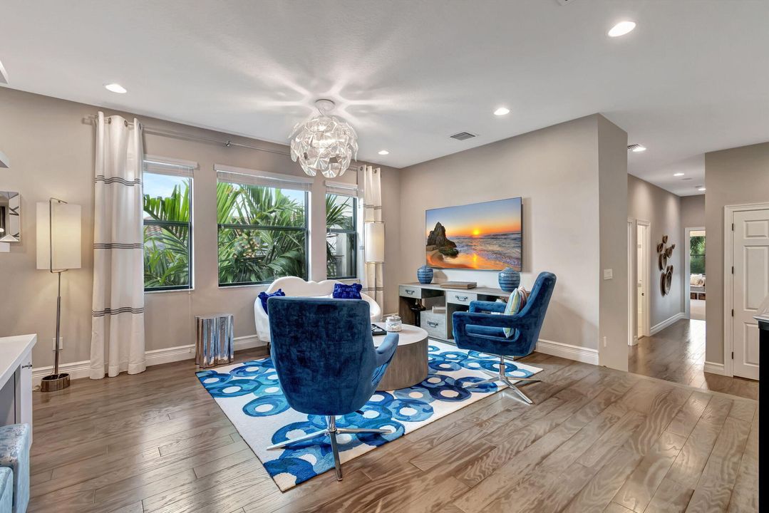 Active With Contract: $2,990,000 (5 beds, 6 baths, 4724 Square Feet)