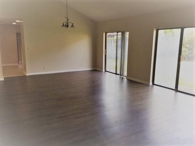 For Rent: $3,800 (3 beds, 2 baths, 1652 Square Feet)