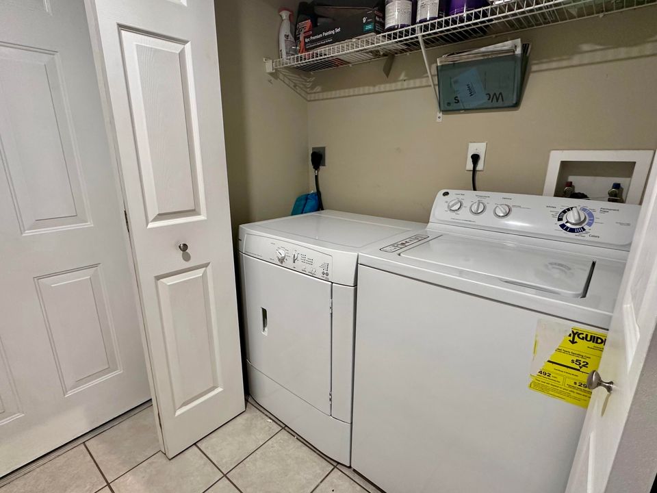 For Rent: $2,600 (2 beds, 2 baths, 1008 Square Feet)