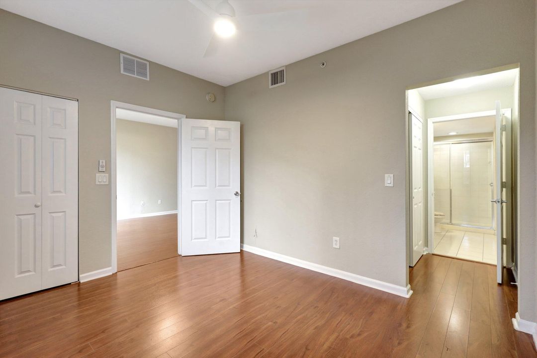 For Sale: $205,000 (2 beds, 2 baths, 855 Square Feet)