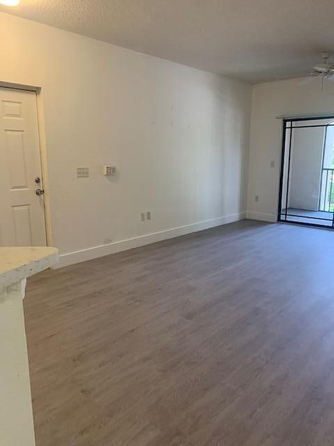 For Rent: $2,190 (1 beds, 1 baths, 819 Square Feet)