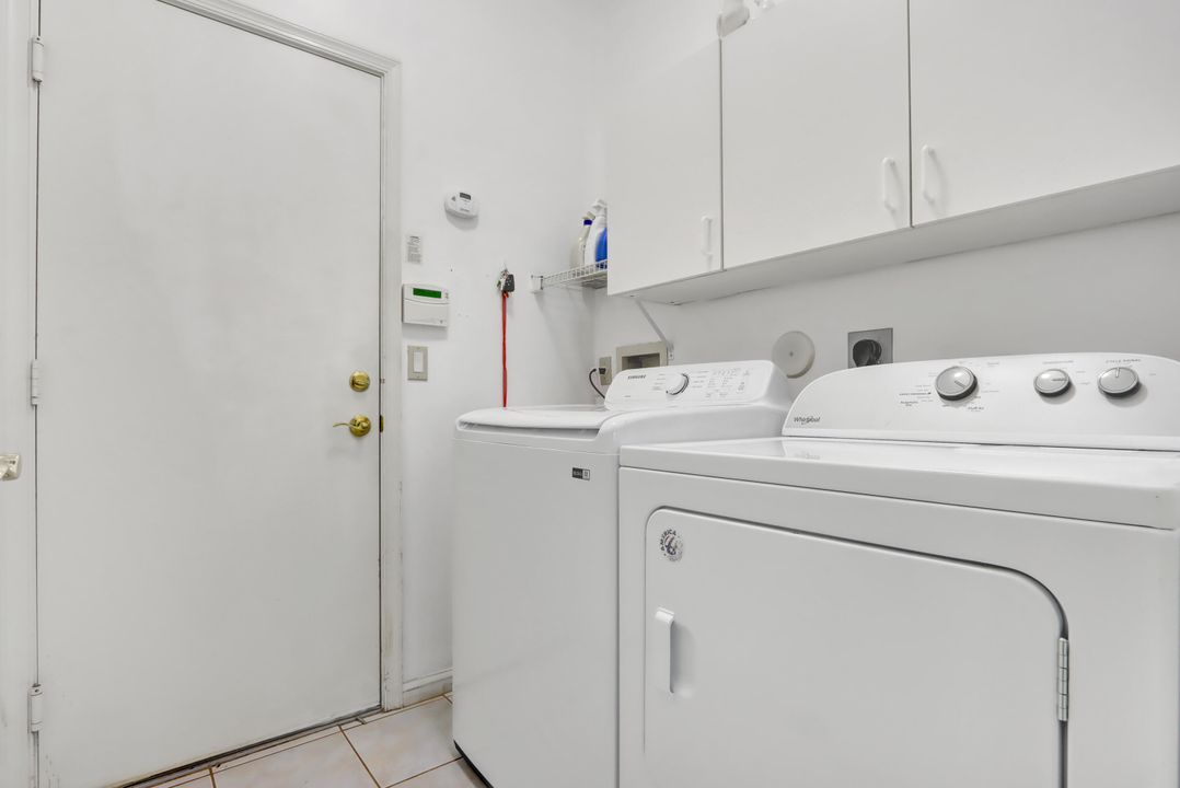 For Sale: $445,000 (3 beds, 2 baths, 1588 Square Feet)