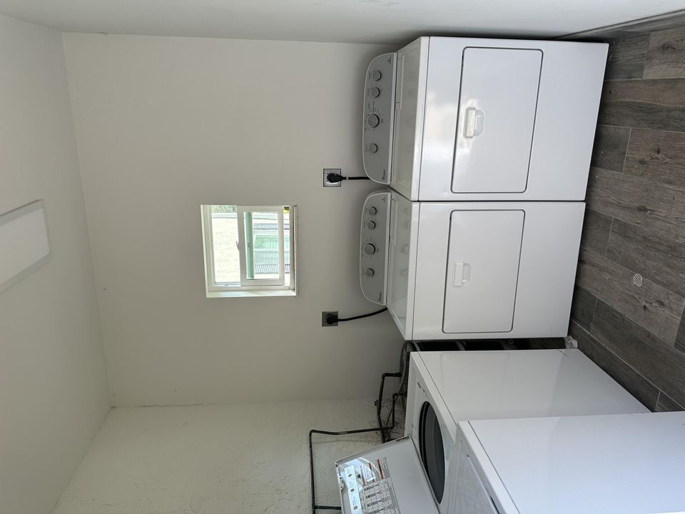 For Rent: $1,925 (1 beds, 1 baths, 625 Square Feet)