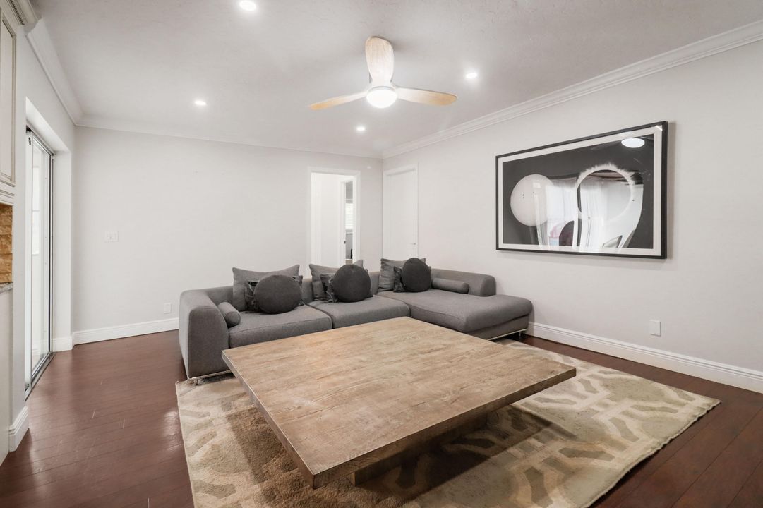 For Sale: $925,000 (4 beds, 2 baths, 2207 Square Feet)
