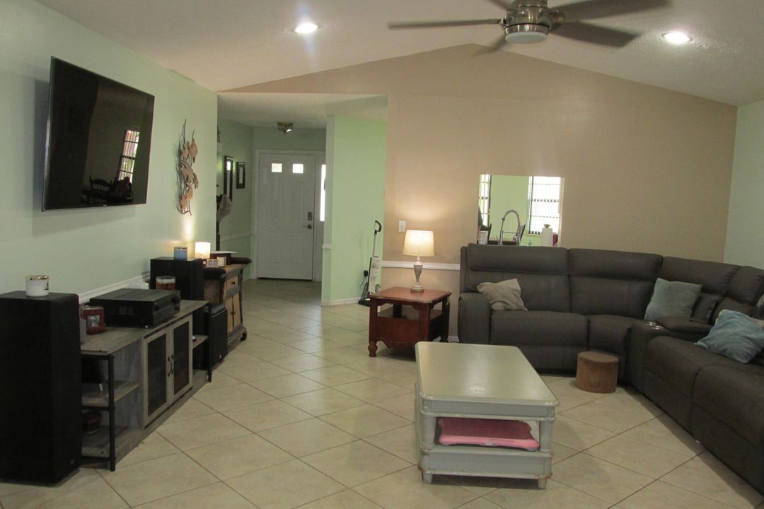 For Sale: $455,000 (3 beds, 2 baths, 1516 Square Feet)