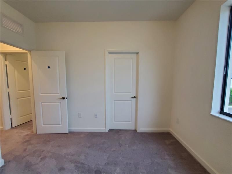 For Rent: $3,950 (4 beds, 3 baths, 2086 Square Feet)