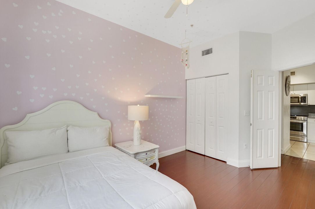 For Sale: $500,000 (3 beds, 2 baths, 1492 Square Feet)