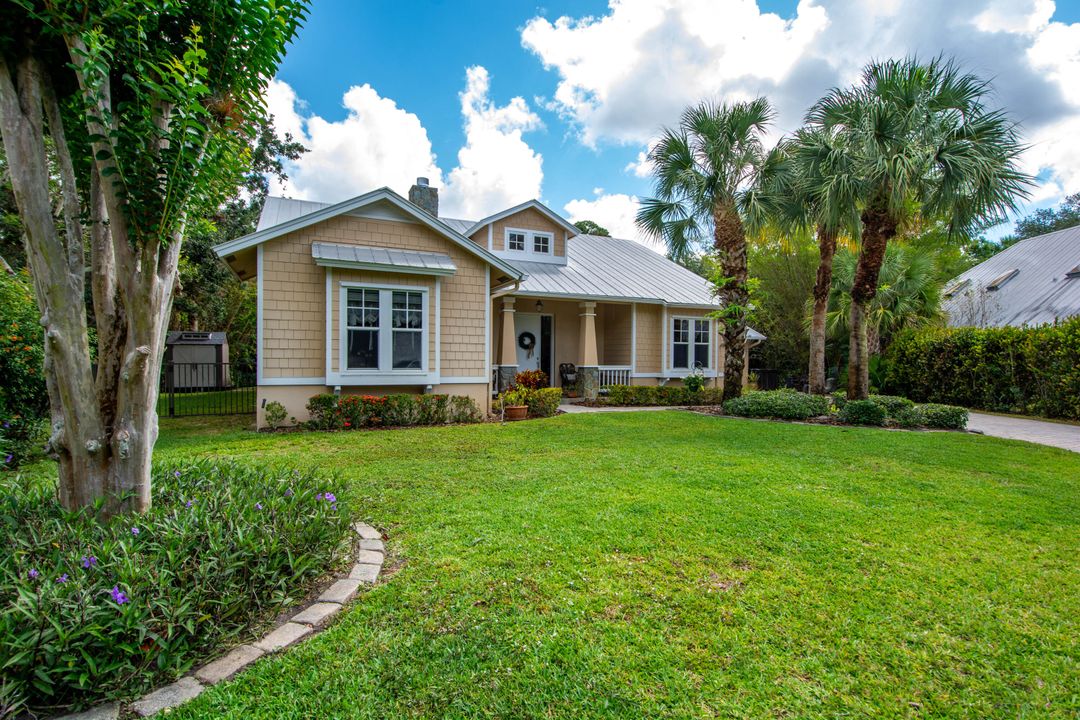 Active With Contract: $769,900 (3 beds, 2 baths, 1996 Square Feet)