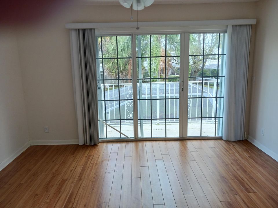 For Rent: $3,000 (3 beds, 2 baths, 1880 Square Feet)