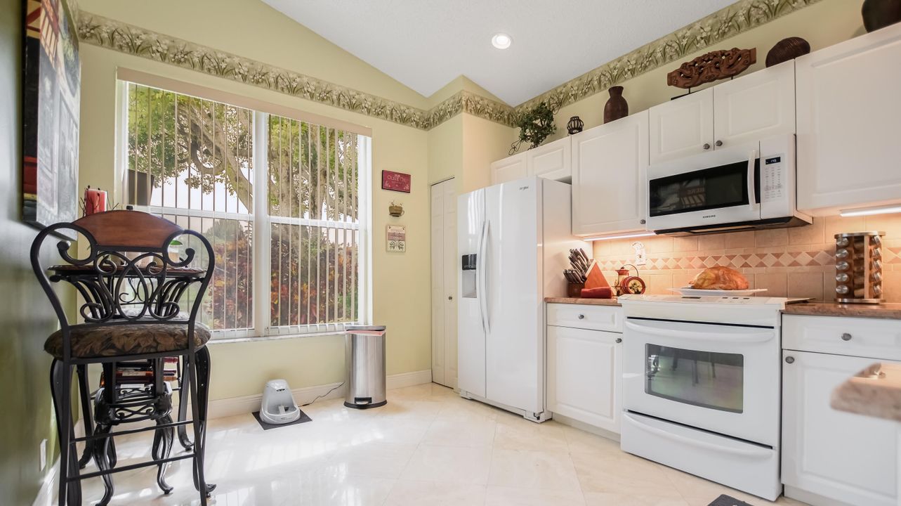 For Sale: $659,900 (3 beds, 2 baths, 1734 Square Feet)