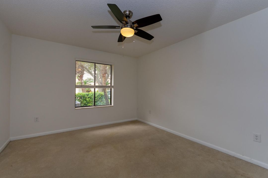 Active With Contract: $5,000 (3 beds, 2 baths, 1889 Square Feet)