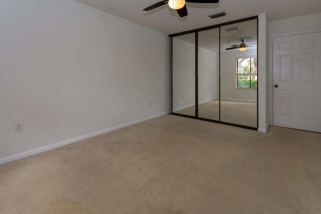 Active With Contract: $5,000 (3 beds, 2 baths, 1889 Square Feet)