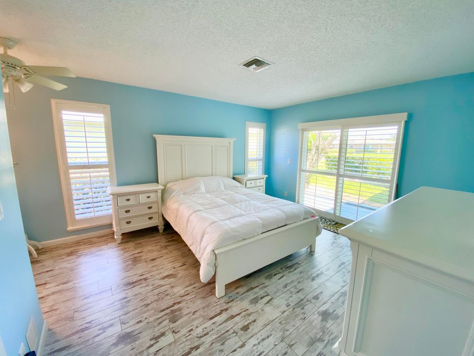 For Sale: $237,500 (2 beds, 2 baths, 1167 Square Feet)