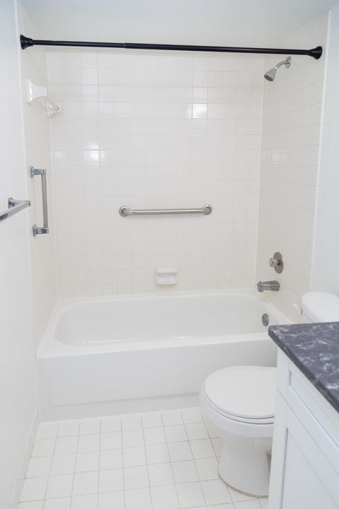 For Sale: $249,999 (2 beds, 2 baths, 1200 Square Feet)