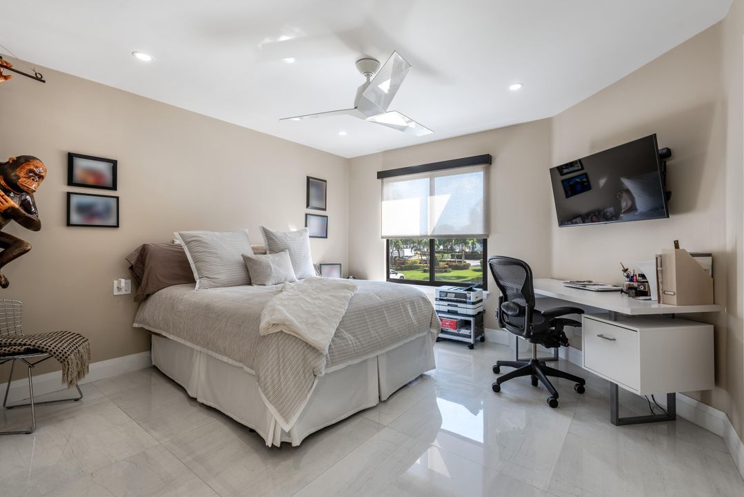 For Sale: $699,000 (2 beds, 2 baths, 1906 Square Feet)