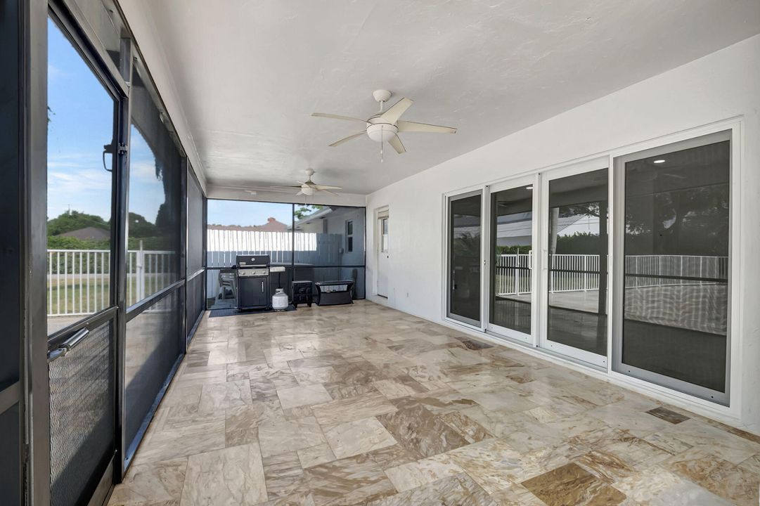 Active With Contract: $6,250 (3 beds, 3 baths, 3035 Square Feet)