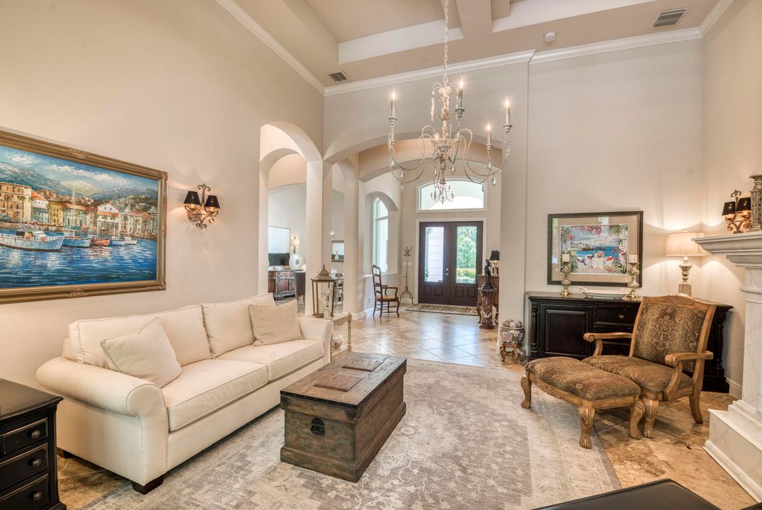 For Sale: $2,700,000 (5 beds, 4 baths, 3850 Square Feet)