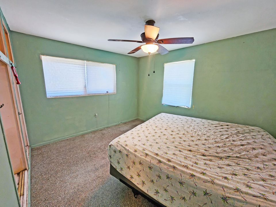 For Sale: $275,000 (3 beds, 1 baths, 1124 Square Feet)