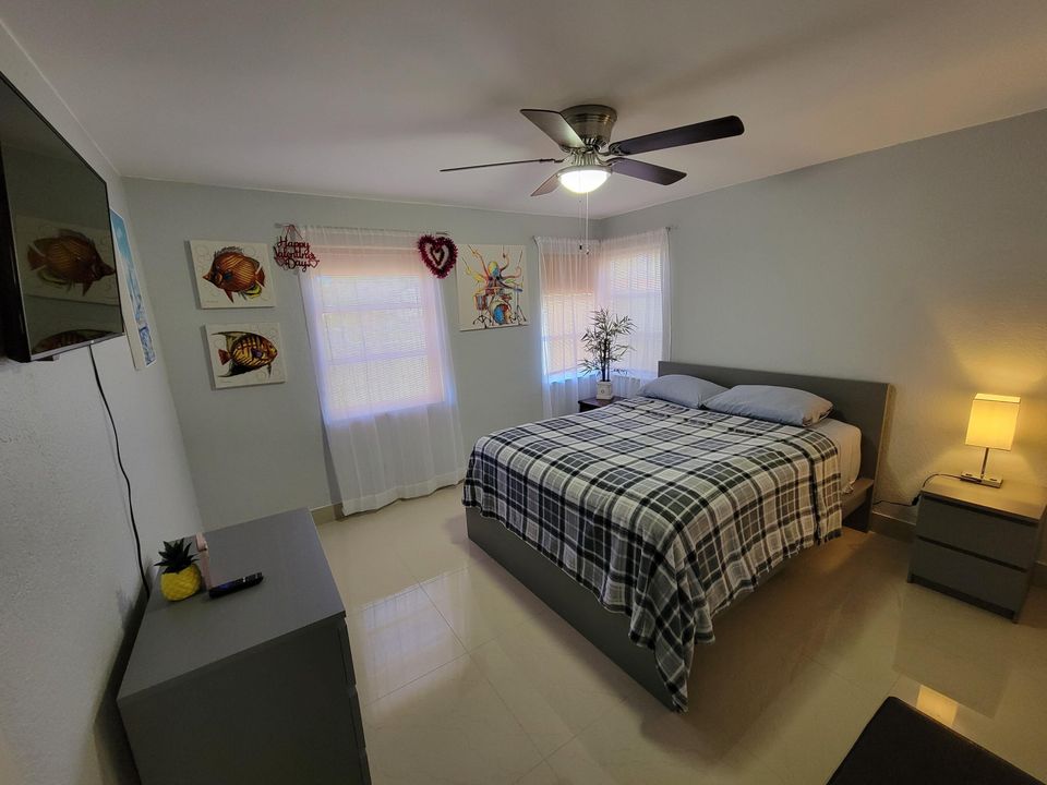For Rent: $3,300 (3 beds, 2 baths, 1300 Square Feet)
