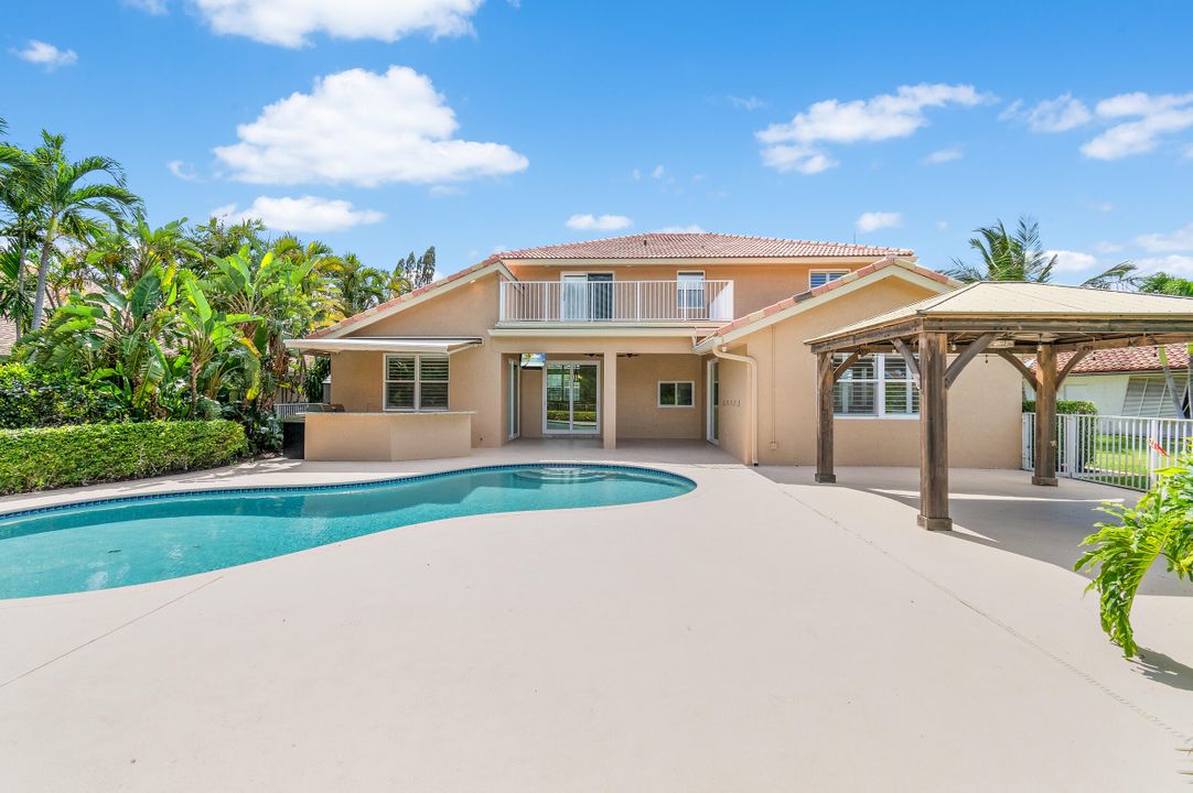 Active With Contract: $1,499,900 (4 beds, 3 baths, 3252 Square Feet)