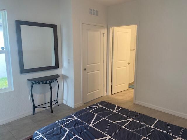 For Rent: $1,300 (1 beds, 1 baths, 550 Square Feet)