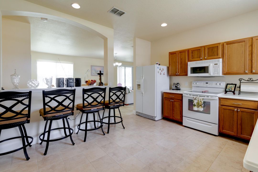 For Sale: $395,000 (3 beds, 2 baths, 1620 Square Feet)