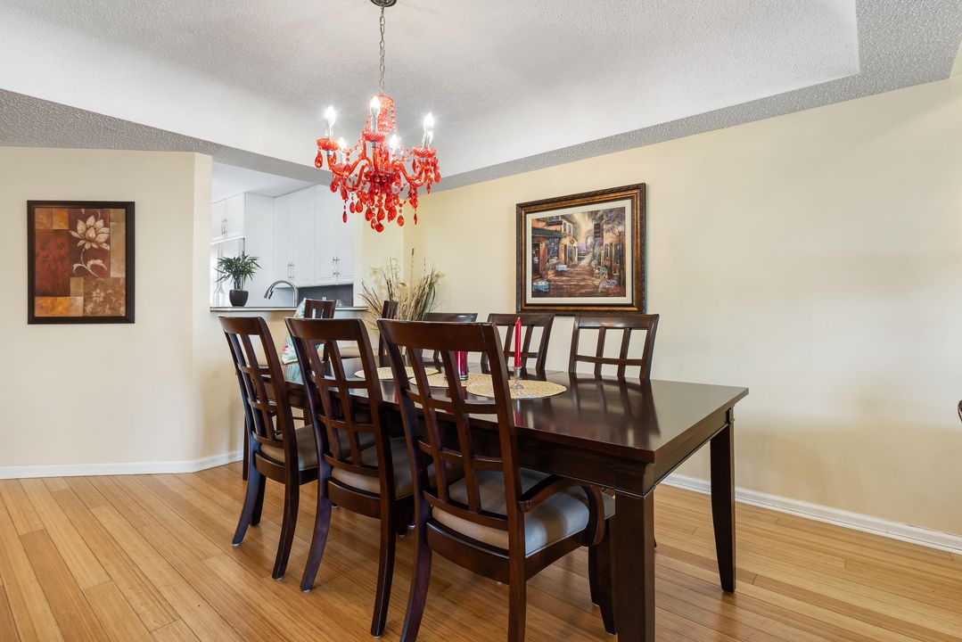For Sale: $269,000 (2 beds, 2 baths, 1300 Square Feet)