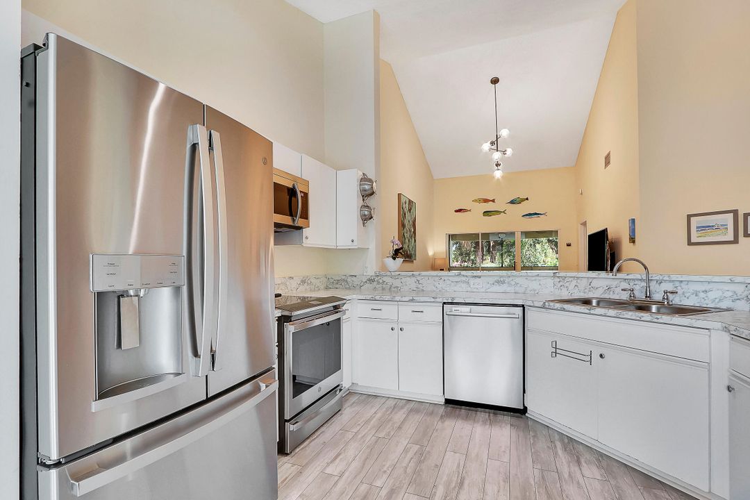 For Sale: $545,000 (2 beds, 2 baths, 1451 Square Feet)
