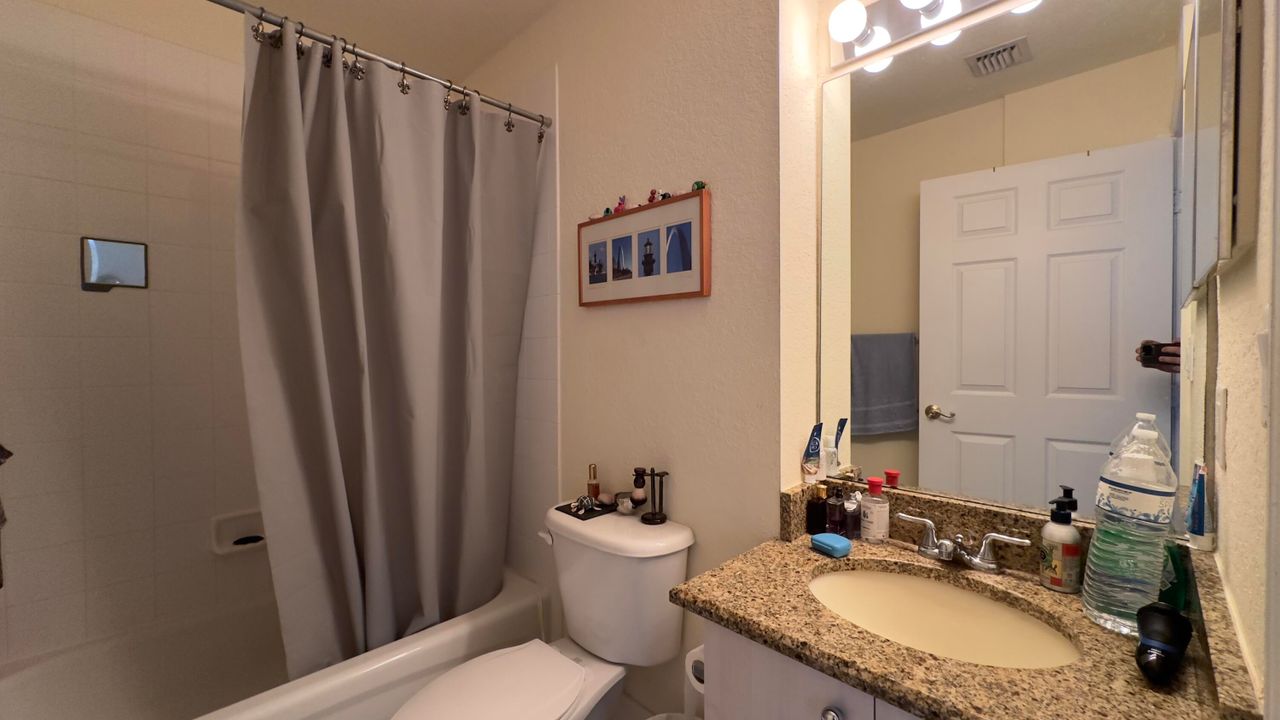 For Rent: $2,995 (2 beds, 2 baths, 1071 Square Feet)