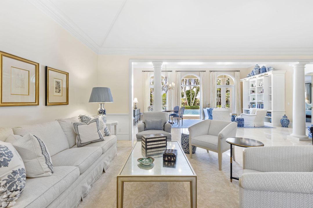 Active With Contract: $8,350,000 (4 beds, 3 baths, 4153 Square Feet)