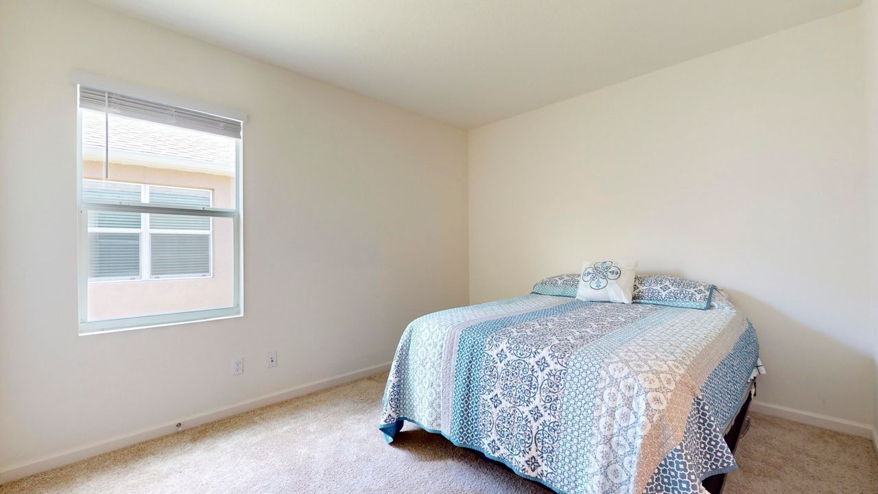 For Sale: $370,000 (3 beds, 2 baths, 1614 Square Feet)