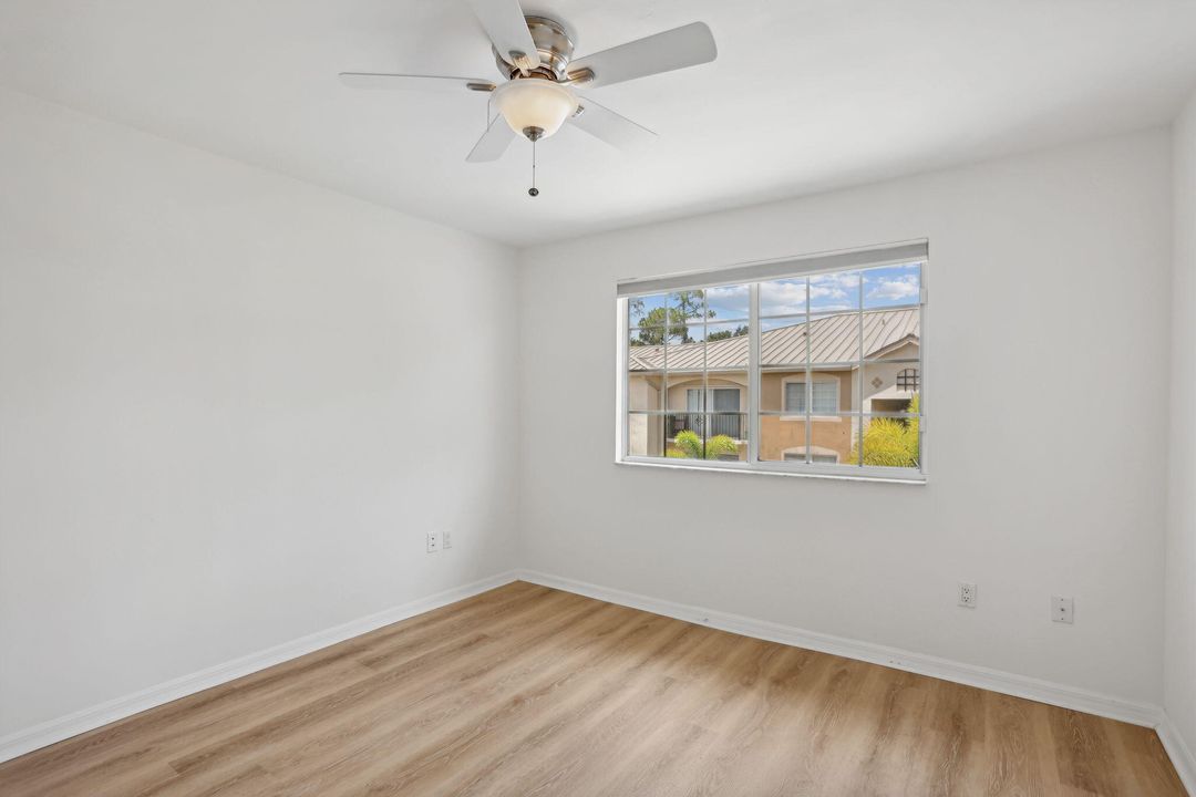 For Sale: $319,000 (2 beds, 2 baths, 1200 Square Feet)