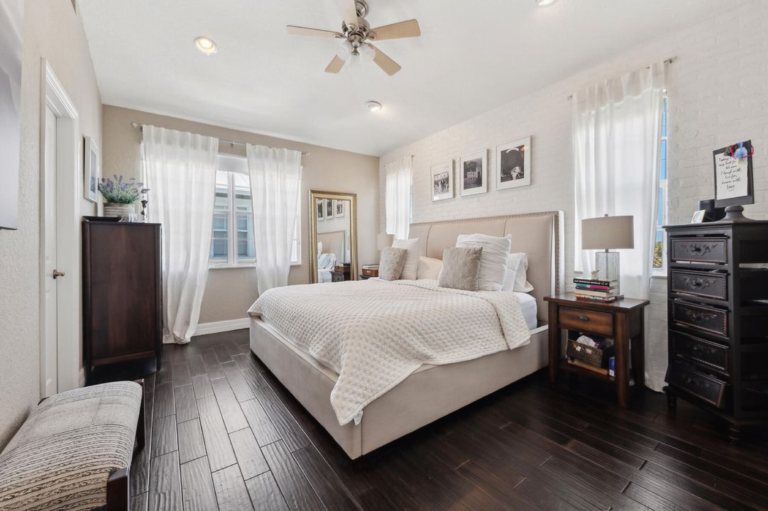 Active With Contract: $925,000 (3 beds, 2 baths, 2140 Square Feet)