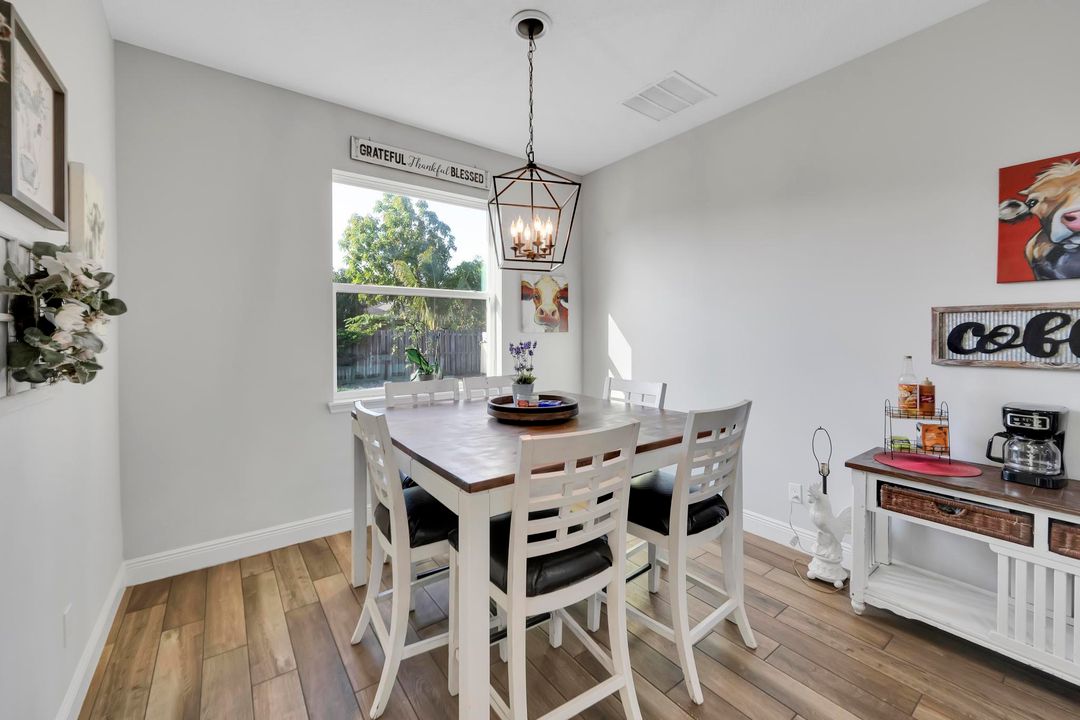 For Sale: $465,000 (4 beds, 2 baths, 1862 Square Feet)