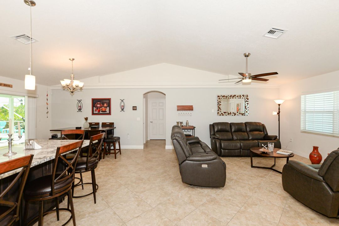 For Sale: $535,000 (4 beds, 2 baths, 2056 Square Feet)