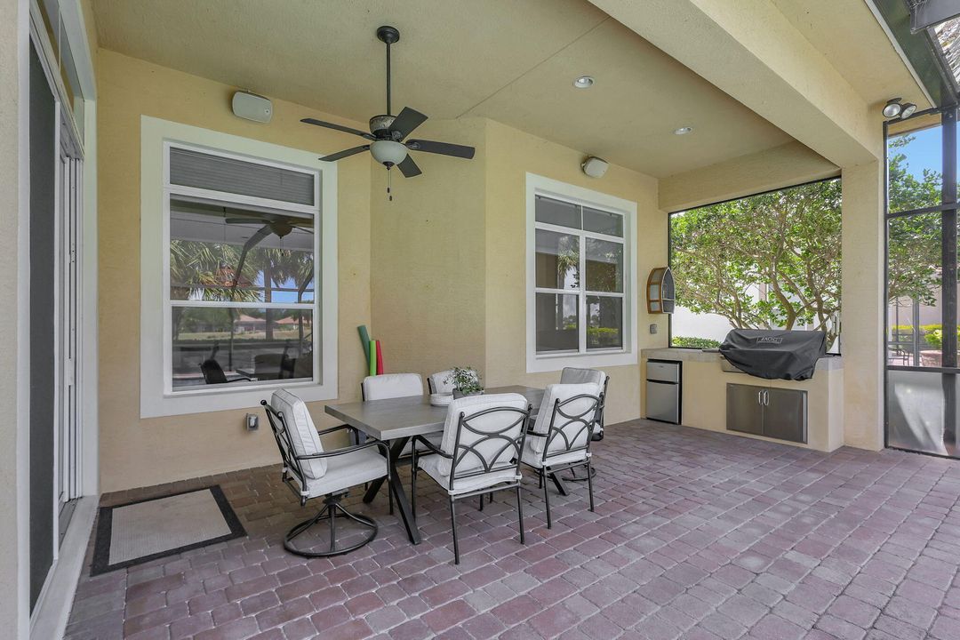 For Sale: $729,900 (3 beds, 2 baths, 2254 Square Feet)