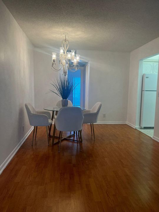 For Sale: $79,000 (1 beds, 1 baths, 646 Square Feet)