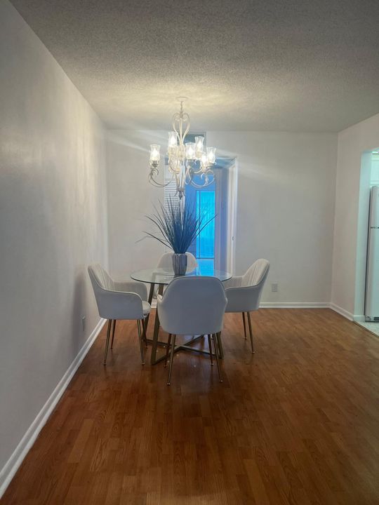For Sale: $79,000 (1 beds, 1 baths, 646 Square Feet)
